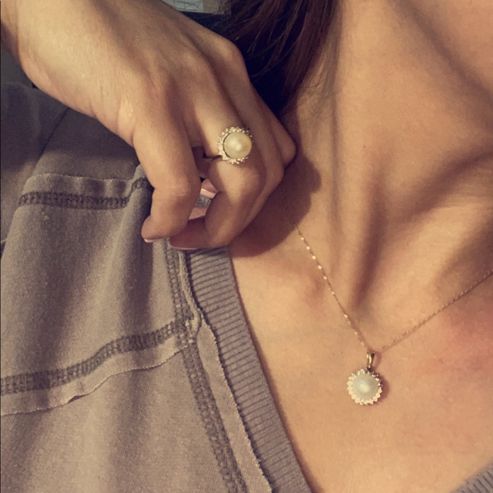 Gold Pearl and diamonds set